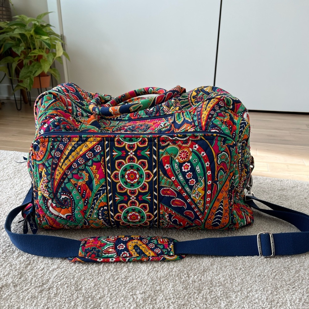 VERA BRADLEY Weekender Travel Bag - Retired Pattern! Venetian Paisley